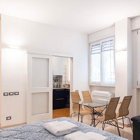 Апартаменты Accogliente Loft In Zona Monumentale/Cenisio Милан Экстерьер фото