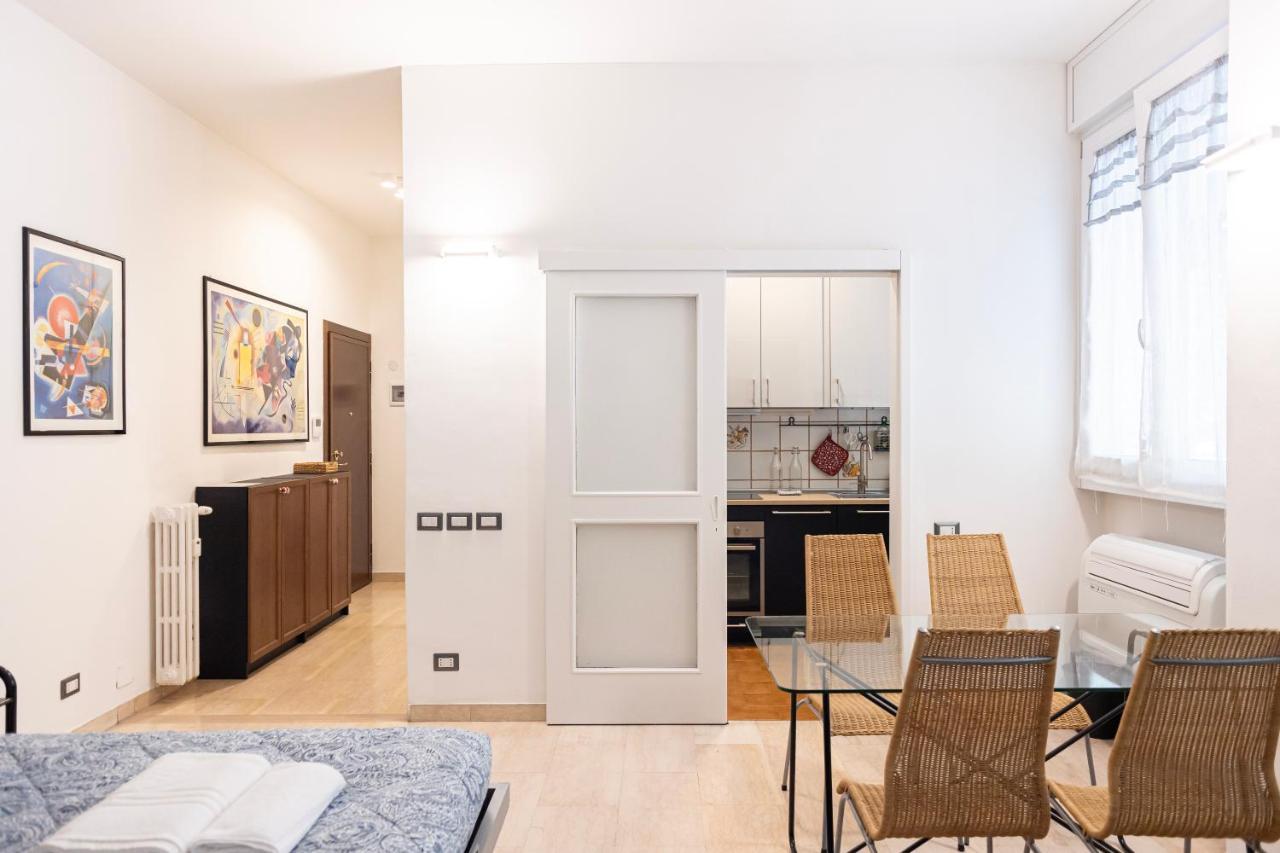 Апартаменты Accogliente Loft In Zona Monumentale/Cenisio Милан Экстерьер фото